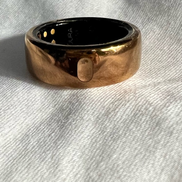 Oura Horizon Rose gold Ring size 7 - Picture 4 of 5